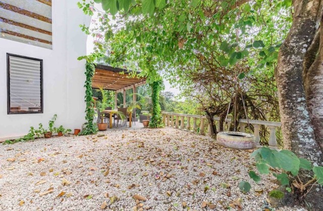 Ocean View Beachside Oasis in Guiones