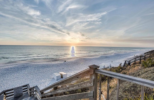 Ocean Views, Closest to Beach & Seacrest Pool, Bikes, on 30A by Rosemary & Alys