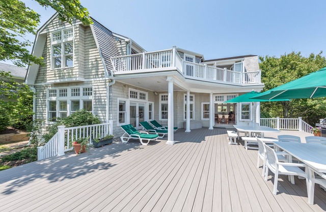Oceanfront Amagansett Gem - Available for Labor Day!