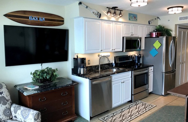 OCEANFRONT CONDO - All the comforts and coziness of home!