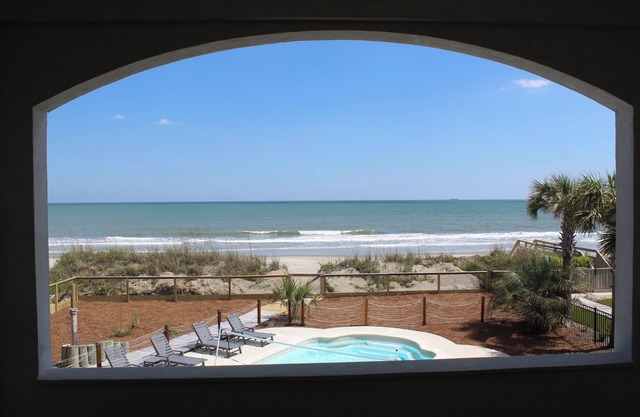 OCEANFRONT /SEASIDE BEAUTY /POOL /GREAT FOR LARGE GROUPS