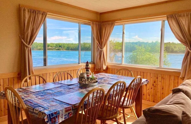 OCEANFRONT - Taunton Bay Retreat