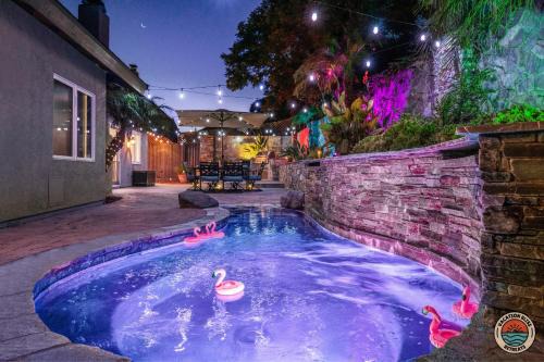 Oceanside Comfort Walk in SPA Gym Fun