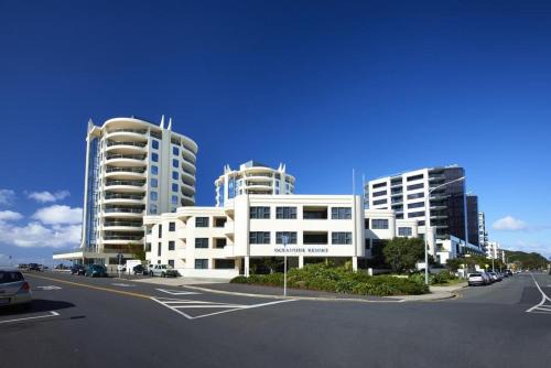 Oceanside Resort Internal Ground Floor Studio Unit Privately Owned in Mt Maunganui No External window or Air Conditioning