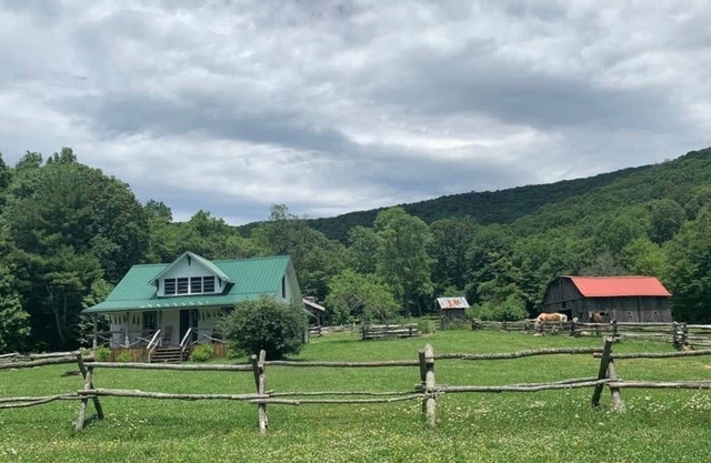 Off-the-Grid Historic 1930 Farmhouse Adventure on Working Horse Farm with Sauna