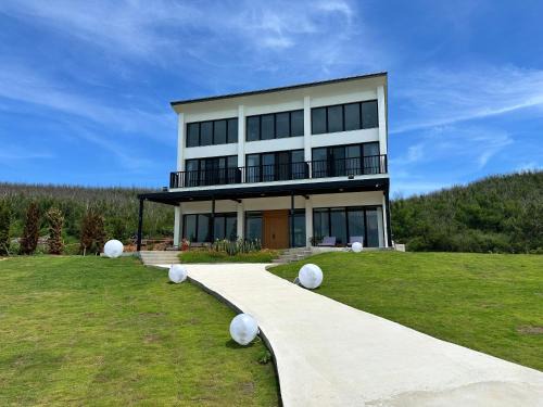 OLÉ Villa