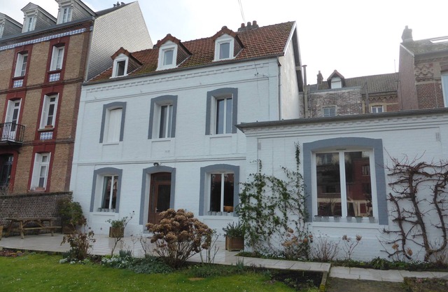 Old house close to the sea, Dieppe town center and golf course