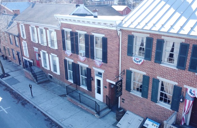 Old Orchard House in Historic Gettysburg