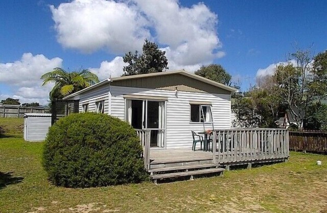 Ollaberry - Mangawhai Heads Bach