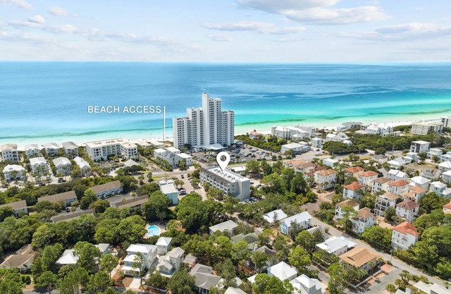 ON 30A~2 pools~New public beach access~2 min. walk to the beach~Bike to Seaside!