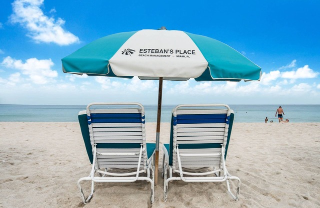 On Beach, 3rd/Ocean, Pool, FreeAccess to Esteban's