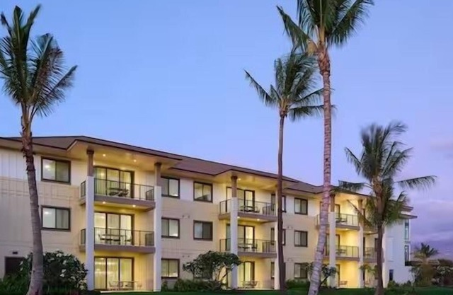 On coast of Maalaea Bay, Hilton's Maui Bay Villas - 2 BR