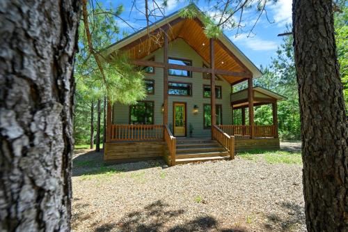 Once Upon a Pine - couples family secluded great location