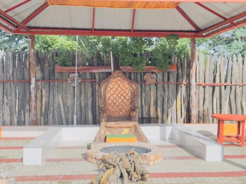 Ondjumba ya Nambala palace and Camp site