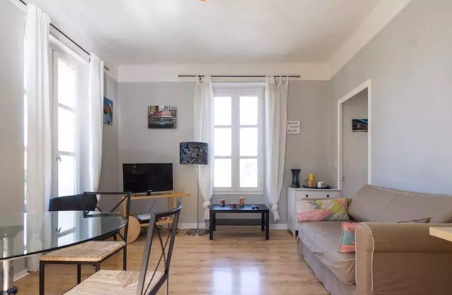 One-Bedroom Apartment (2 Adults)