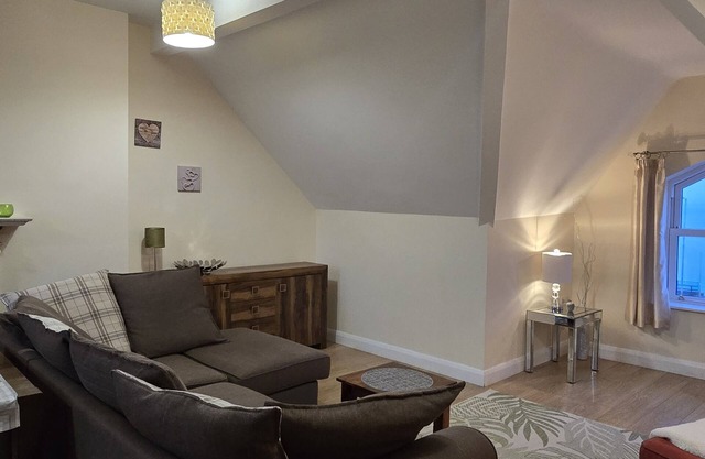 One-Bedroom Apartment 4 Ships Ahoy