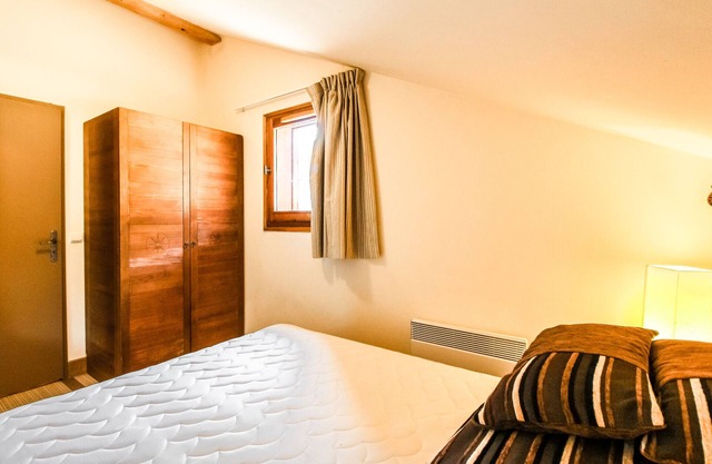 One bedroom apartment with fireplace and balcony