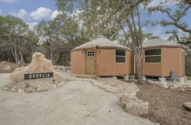 Ophelia: Luxury Yurt-Cabin | Canyon Lake | Hot Tub
