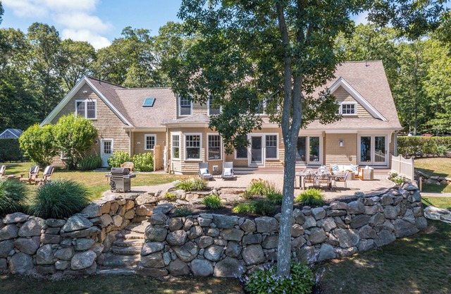 Opulent Private Waterfront Escape, Family Friendly