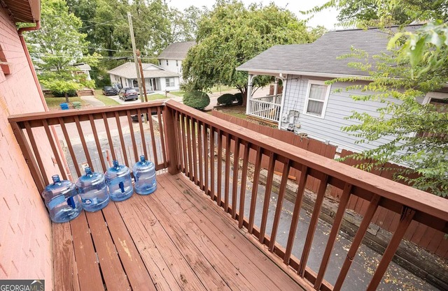 Opuluxe Charming 2BR with 5 beds and Balcony