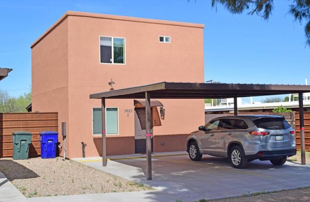 ORANGE HOUSE 2019NEW HOME 2 SUITES NEAR UA (Unit2)