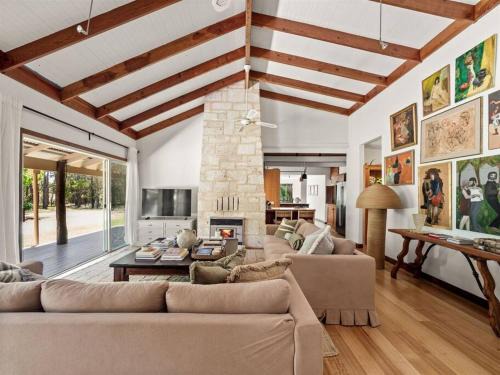 Orchard Homestead Countryside Retreat