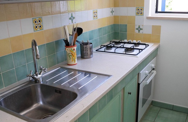 Orchide- Fresh and bright apartment 350 meters from the sea