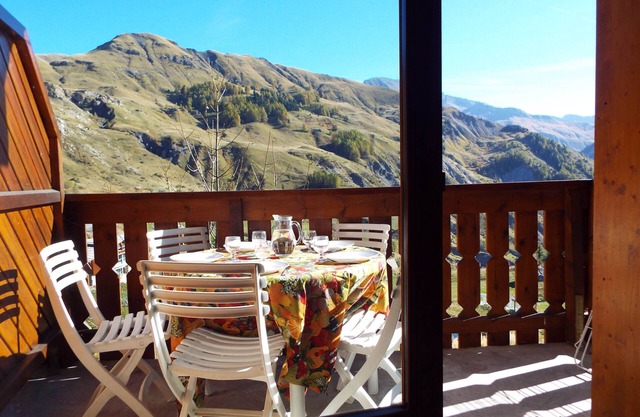 ORCIERES AT DOORSTEP SKIING - APARTMENT 6 places