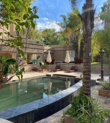 Oudtshoorn Guest House