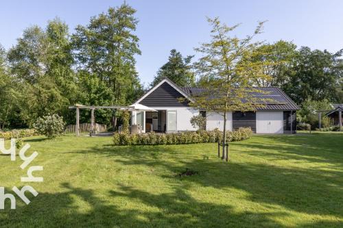 OV072 Exklusives 4P-Ferienhaus in bester Lage in Giethoorn