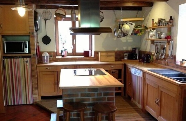 OVER THE WATER gite 8 pers 300m²