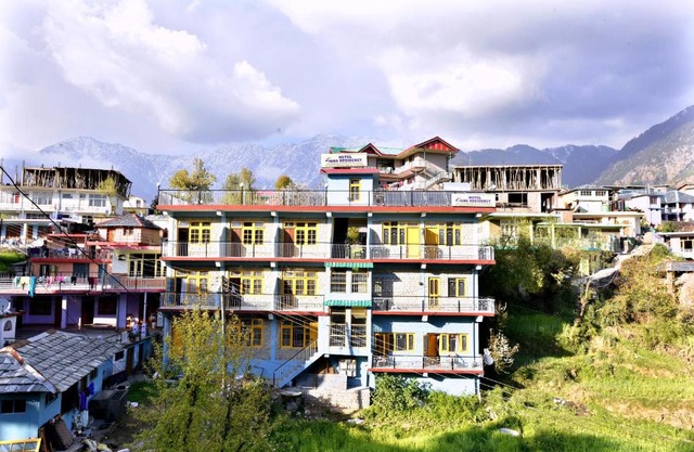 OYO 12907 Hotel Isha Residency