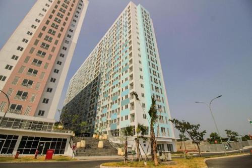 OYO 93386 Apartemen Grand Sentraland by Mira
