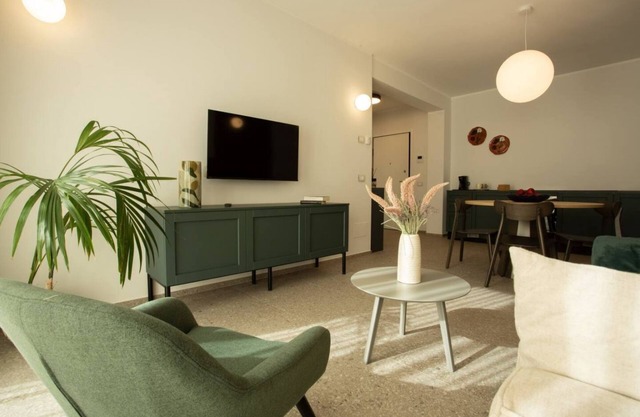 Palazzo Indaco - RESIDENZA SMERALDO