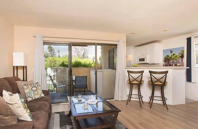 Palm Springs Golf and Tennis Club Condo Budget-friendly Vacation Rental