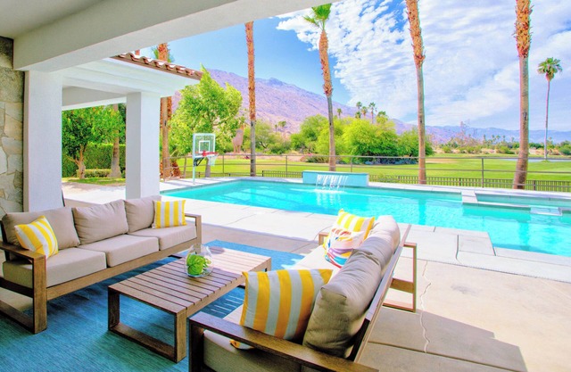 Palm Springs Retreat w/Heated Pool & Spa