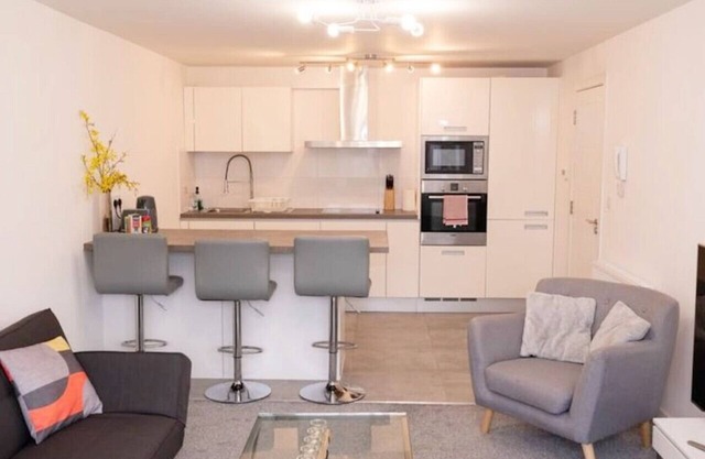 Panorama House, Modern 3-bedroom Apartment, Oxford