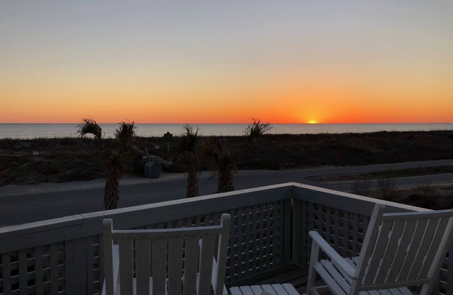 Panoramic Ocean Views & Stunning Sunsets