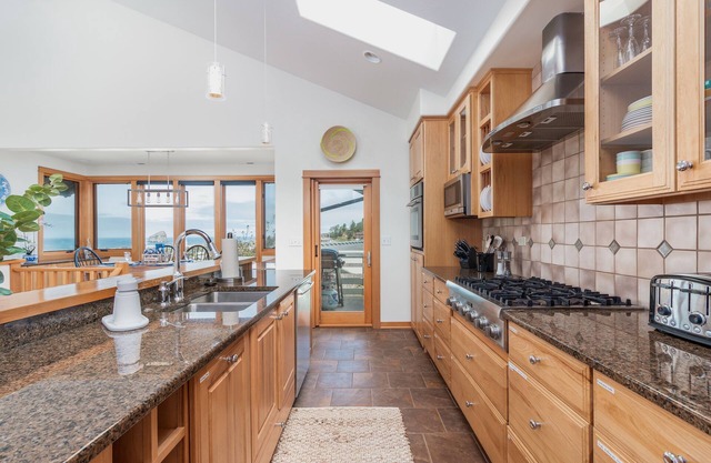 Panoramic Views from the Deck or Relax in the Indoor Community Pool and Hot Tub