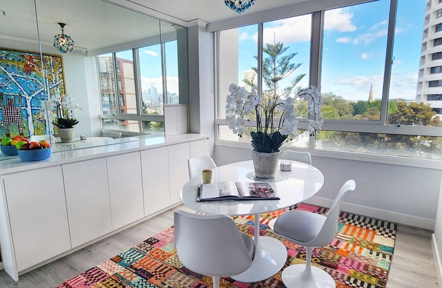 Panoramic Wraparound Harbour & City Views - 2 Bed, 2 Bath, Parking & Pool