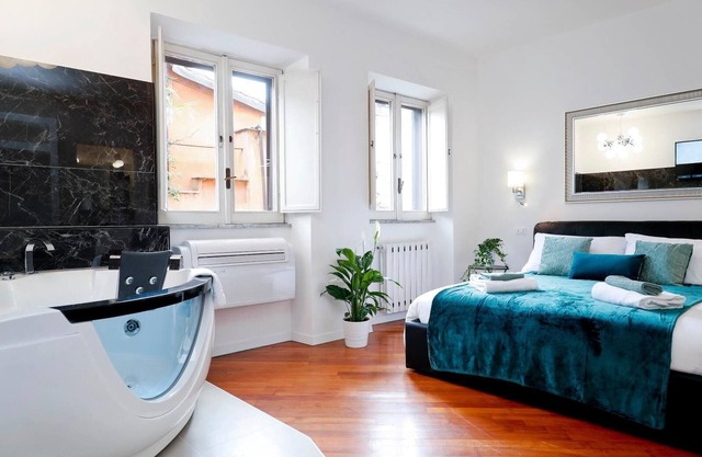 Pantheon Suite Pantheon Amazing Suite with Jacuzzi