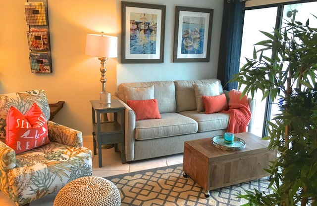 PARADISE-Anglers Cove Waterfront Designer Condo