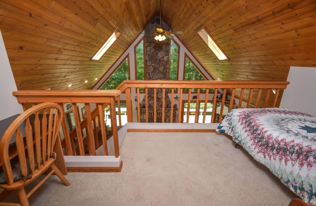 Paradise at Penn Cove | Walk to the Dock Slip!