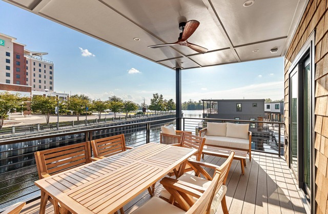 Paradise @ The Cove Riverwalk Villas