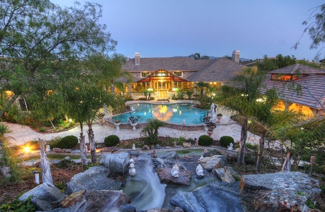 Paradise Vacation Estate - Largest Luxury Private Vacation Resort