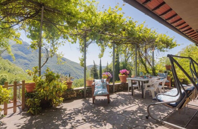 Paradiso by Interhome