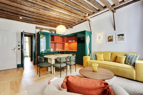 Paris Home Collection Serviced Apartments in Notre Dame - Rue Savoie