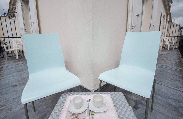Parisian Home | S02065 | Studio | Opéra