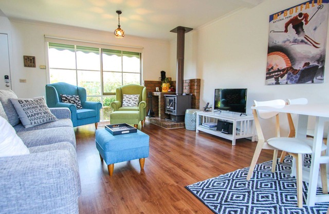 PARK STREET RETREAT : Bright