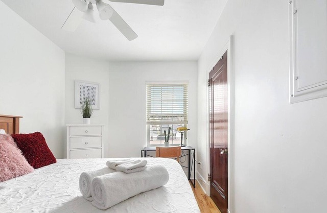♥Parking~5★Location♛Queen Bed♥West Penn♥10min DT★